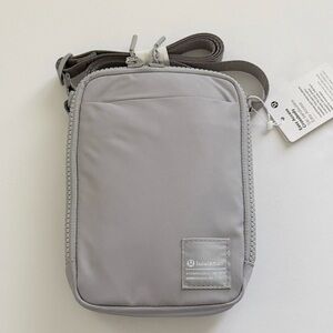 lululemon athletica Easy Access Crossbody Bag
